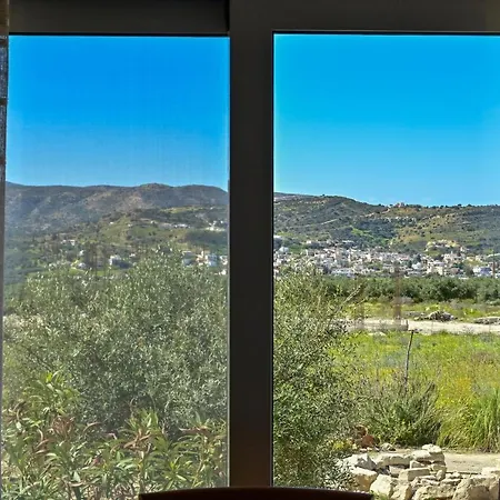 Spiti Tou Papa Sto Vouno * Kamilárion